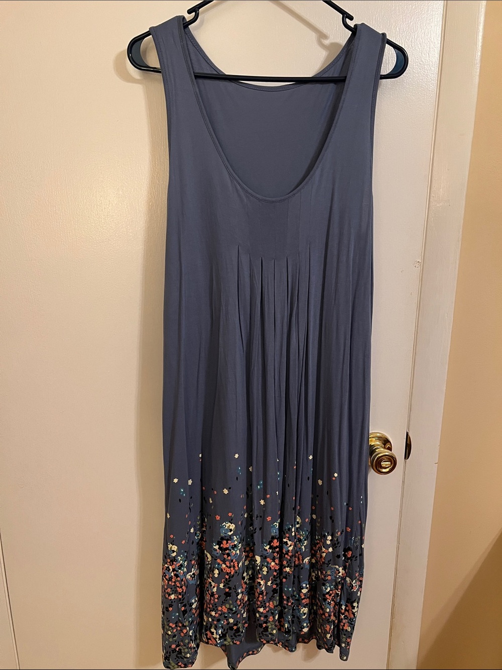 Lascana Sleeveless Scoop Neck Maxi Dress with Confetti Hem